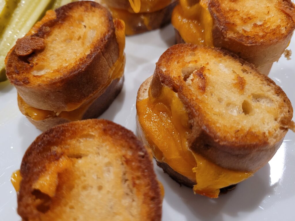 Best GLUTEN FREE grilled cheese sandwich